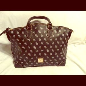 Authentic Dooney and Bourke Hand Bag