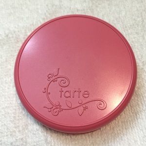 Tarte blush