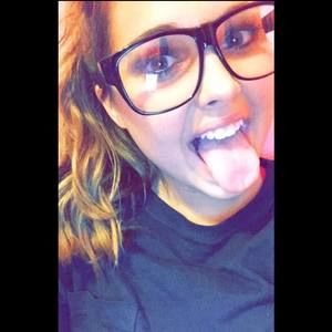 Meet your Posher, Maddie