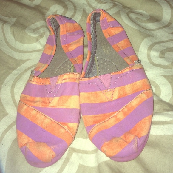 Purple and Orange Toms