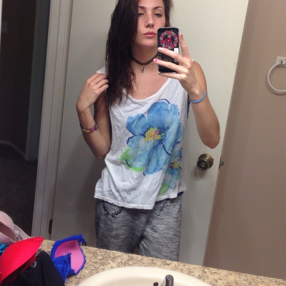 Floral Flowy Tank - Picture 1 of 1