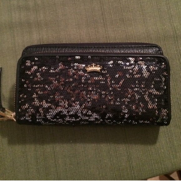 Wallet for @lauravilegas