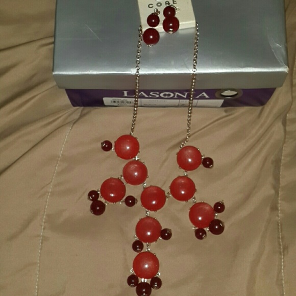 W By Azwell Necklace and earrings set