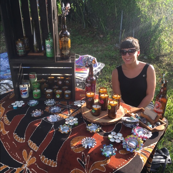 Meet your Posher, Stephanie - Picture 2 of 2