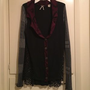 Gimmicks by BKE Sweater