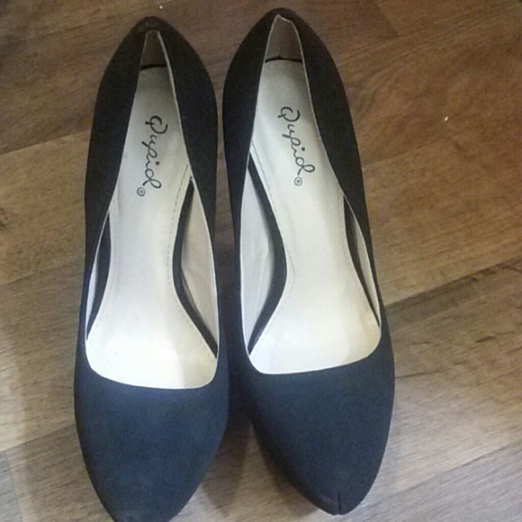 Heels never worn