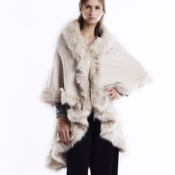 1 HOUR SALE ❤️ Faux Fur Trim Cape Wrap Cardigan - Picture 2 of 4