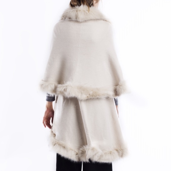 1 HOUR SALE ❤️ Faux Fur Trim Cape Wrap Cardigan - Picture 3 of 4