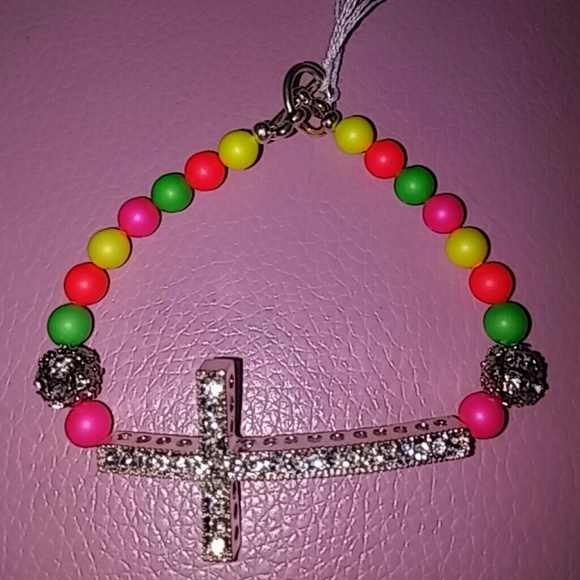Side cross bracelet
