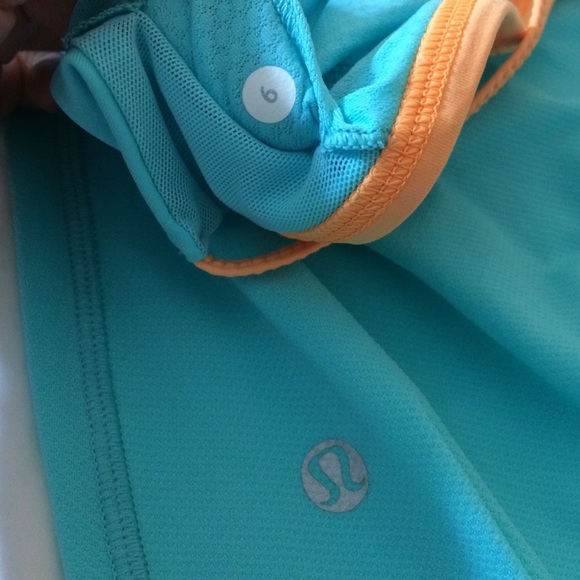 Lululemon Flow and Go Tank - Picture 4 of 4