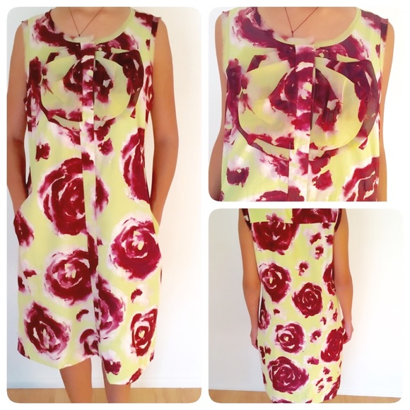 Simply Vera Vera Wang Dresses & Skirts - Lovely simply Vera Wang Floral Dress