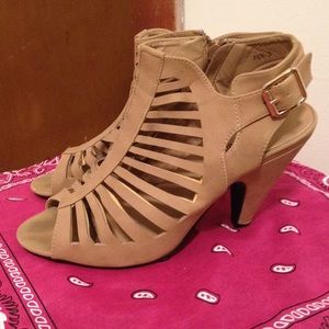 Fashion booties size 10, only worn twice
