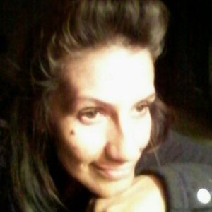 Meet your Posher, Caroline