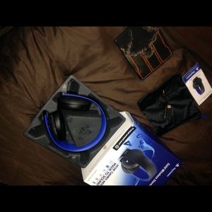 Black ops 3 ps4 gold edition headset wireless