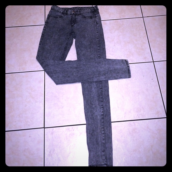 H&M Denim - Cute dark grey jeans💕 OPEN TO OFFERS