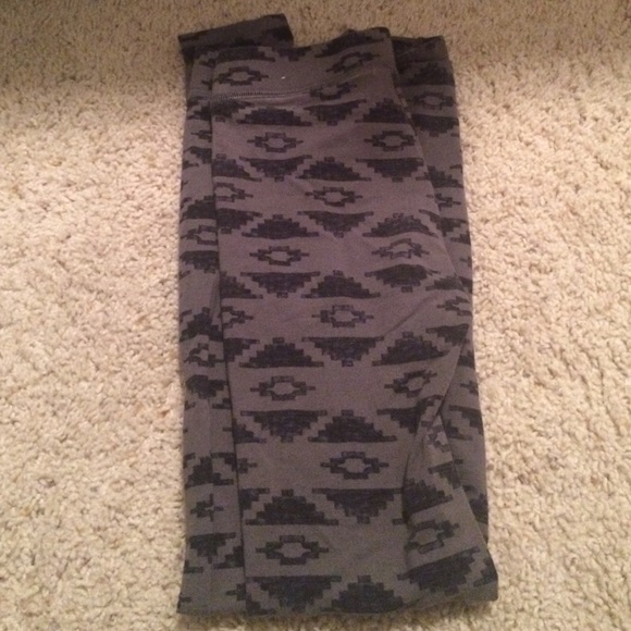 Victoria's Secret pink leggings