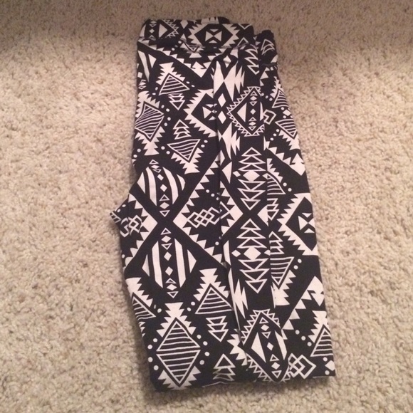 Victoria's Secret pink leggings