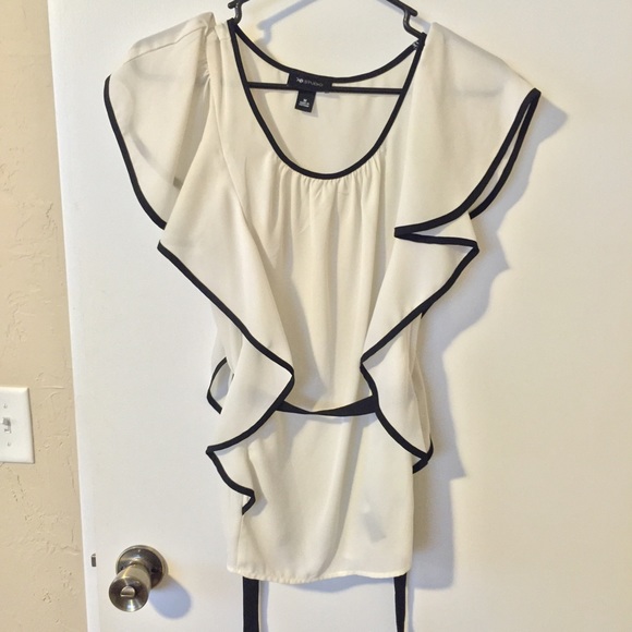AB Studio Blouse - Picture 2 of 3