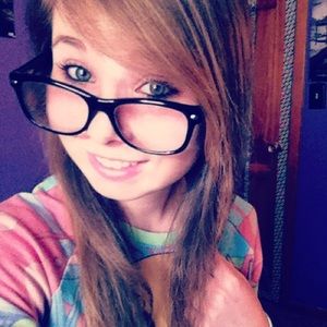 Meet your Posher, Christian