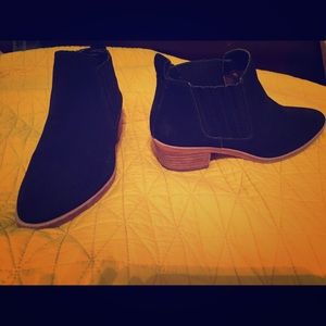 Dolce Vita ankle boots