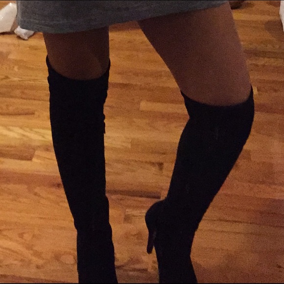 Black Over the Knee boots - Picture 4 of 4