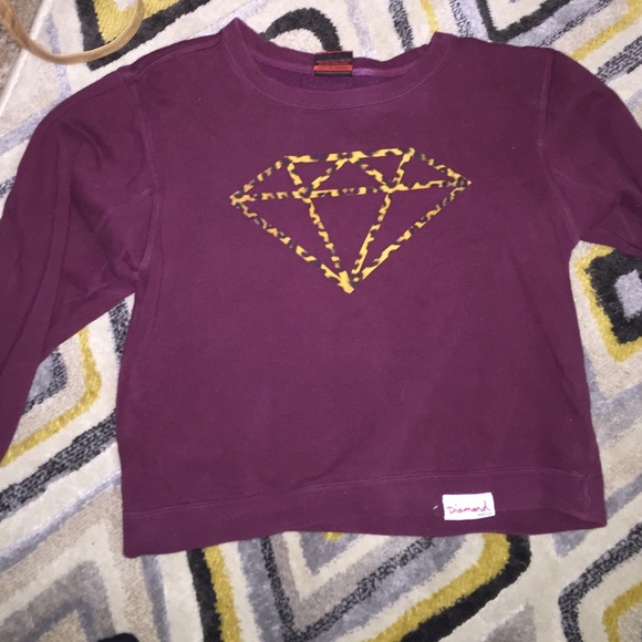 diamond crew neck