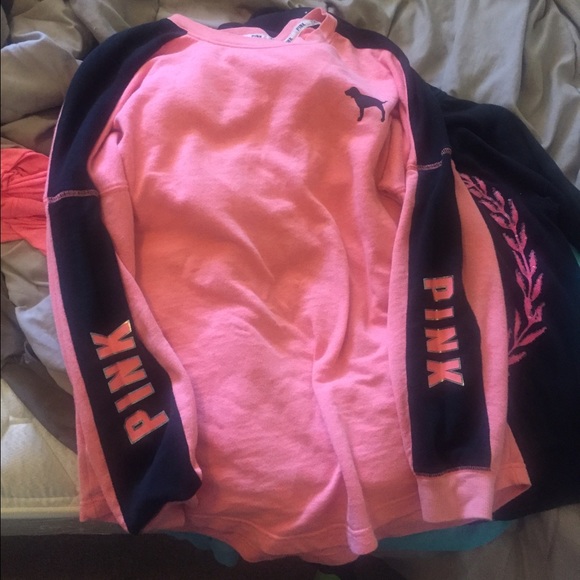 Coral pink crew