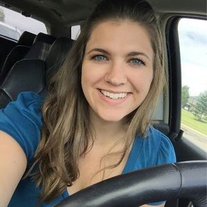 Meet your Posher, Nicole