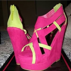 Pink Wedge