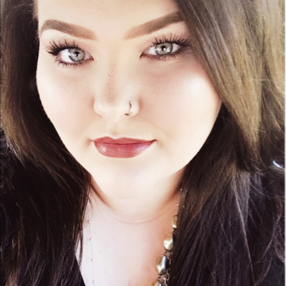 Meet your Posher, Katrina