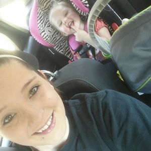 Meet your Posher, Danielle