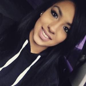 Meet your Posher, Roxy