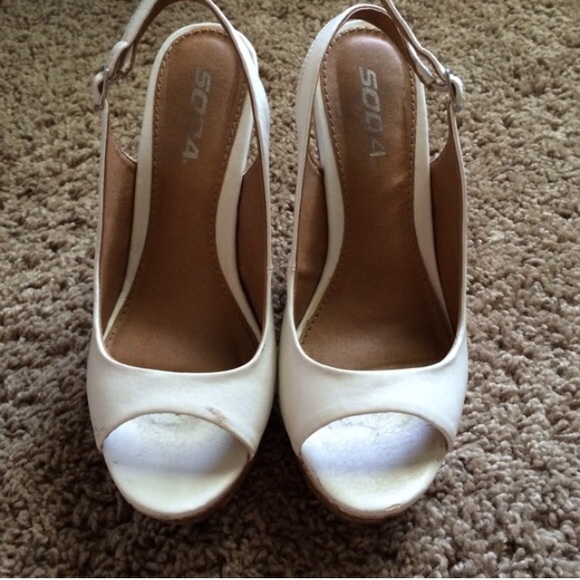 Peeptoe Slingback heels - Picture 2 of 4