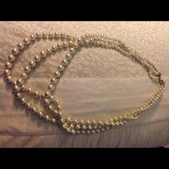 Multistrand pearl necklace - Picture 4 of 4