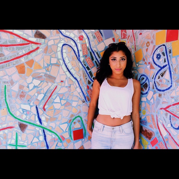 Meet your Posher, Sim - Picture 2 of 2