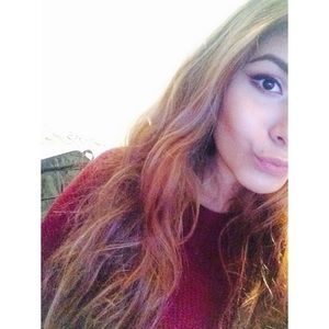 Meet your Posher, Karina