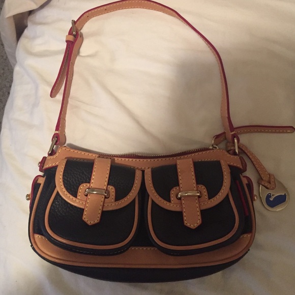 Dooney an Bourke small chic purse