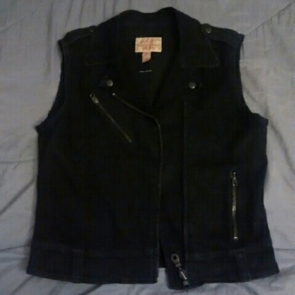 Levi's Black Demin Vest