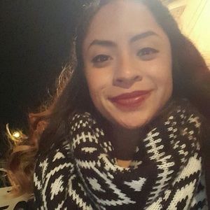 Meet your Posher, Araceli