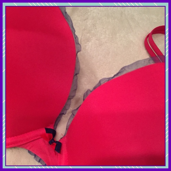 DKNY Push-up Bra - Picture 2 of 4