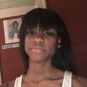 Meet your Posher, Nyla