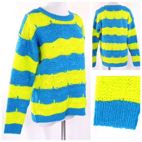 ‼️LAST CALL PRICE FIRM Oversize Sweater - Picture 4 of 4