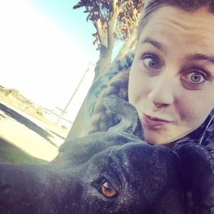 Meet your Posher, Crystal