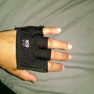 Crossfit grip gloves