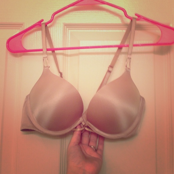 Victoria's Secret Bombshell Push-Up Bra ⭐️ + Extra