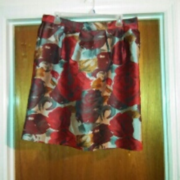 Lela Rose Dresses & Skirts - **Sunday Clearout** Floral Tapestry Skirt