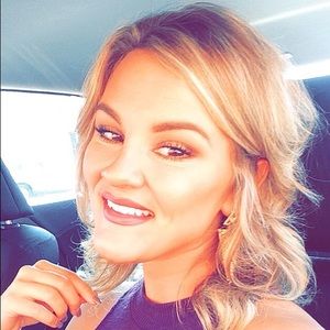 Meet your Posher, Kara