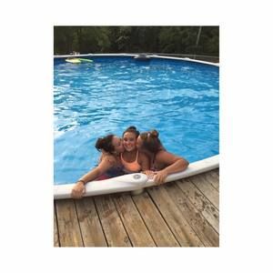 Meet your Posher, Marissa