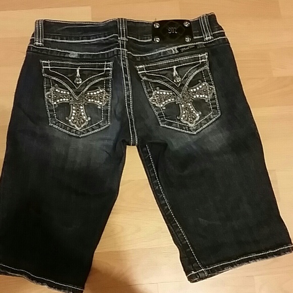 Miss Me Bermuda shorts