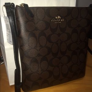 New Authentic Coach Leather Crossbody Purse